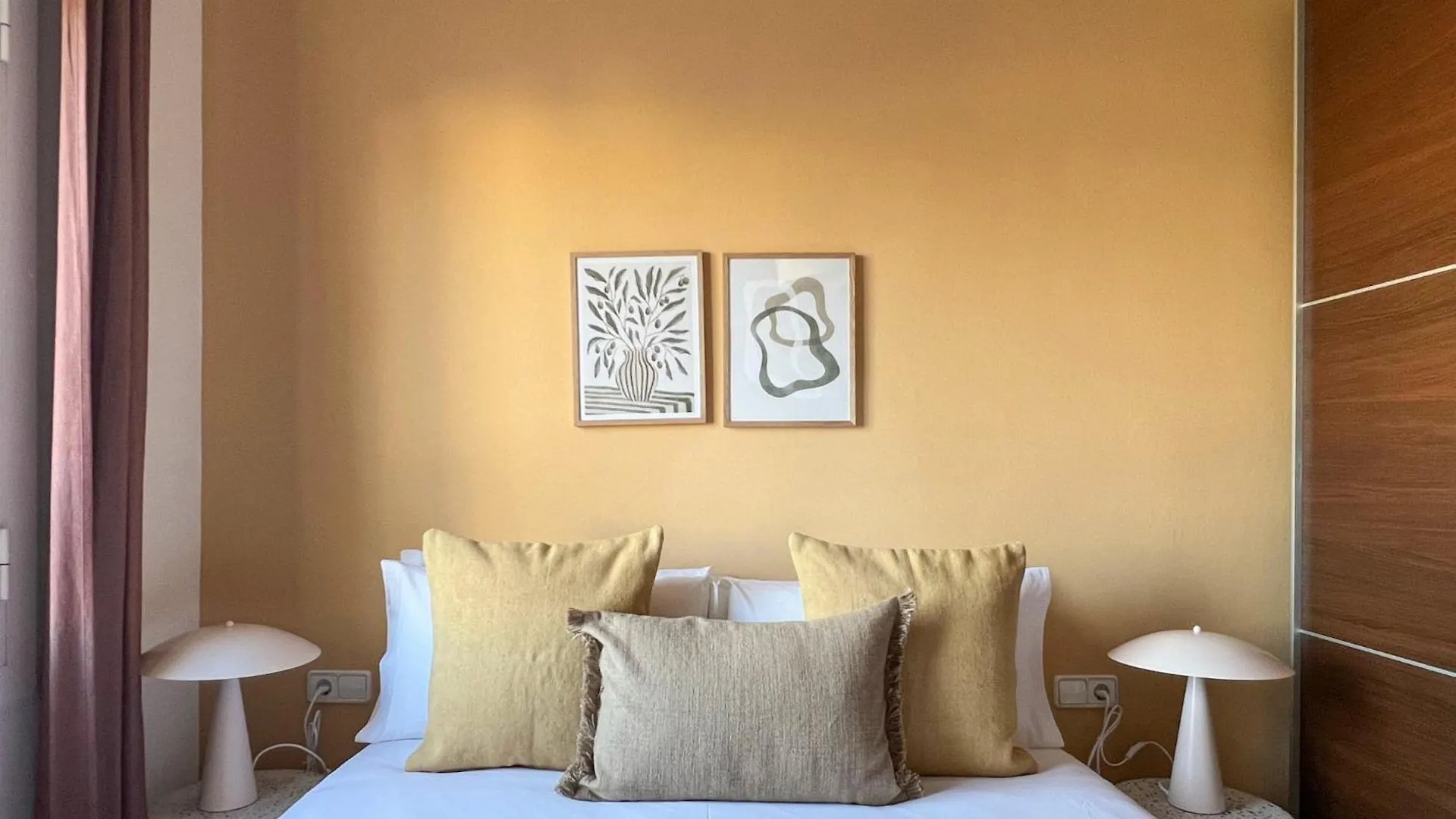 Stay U-Nique Apartments Rambla Catalunya バルセロナ